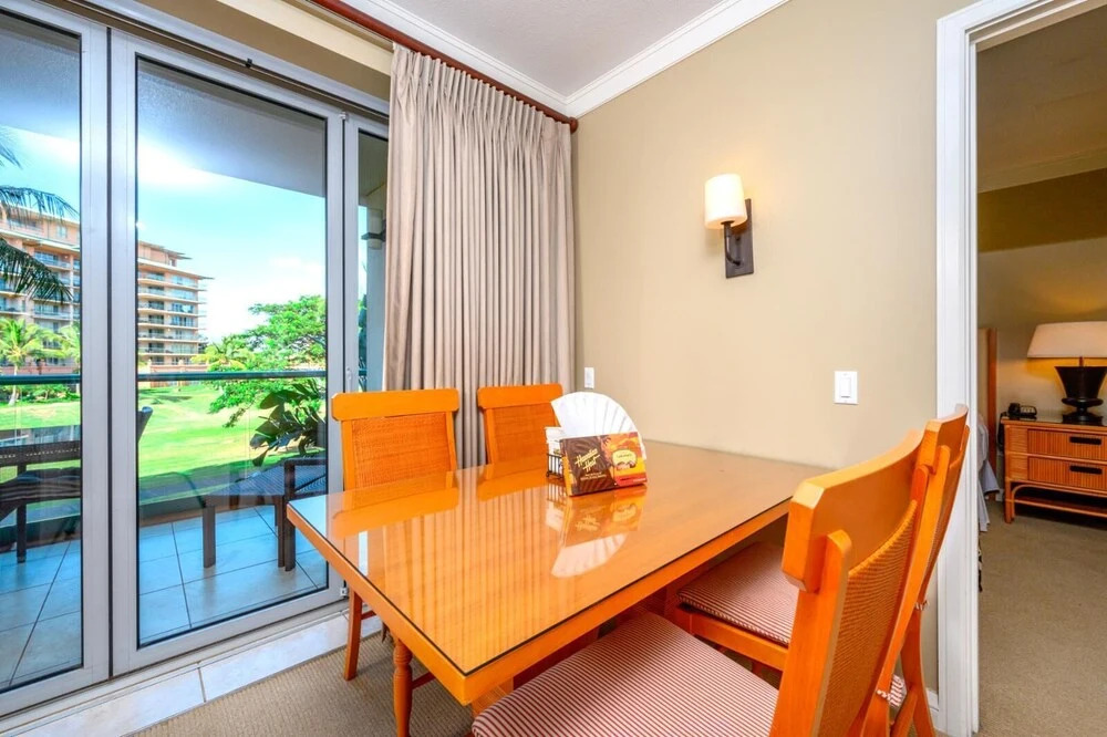 K B M Resorts- Hkh-238 Large 1bdrm, Upgraded, Private Balcony, Easy Pool and Beach Access!