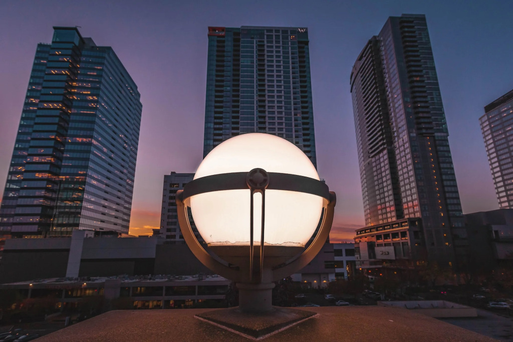W Bellevue