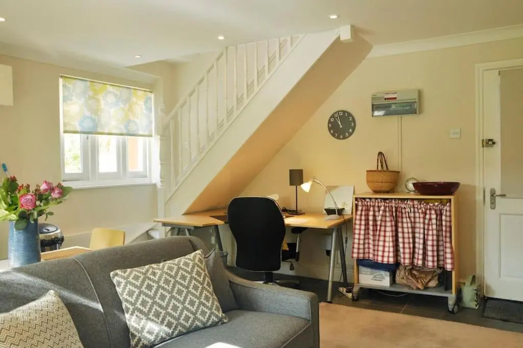 Trinidad, 45 School Road, Coach House