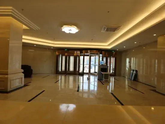 Zhenxing Hotel
