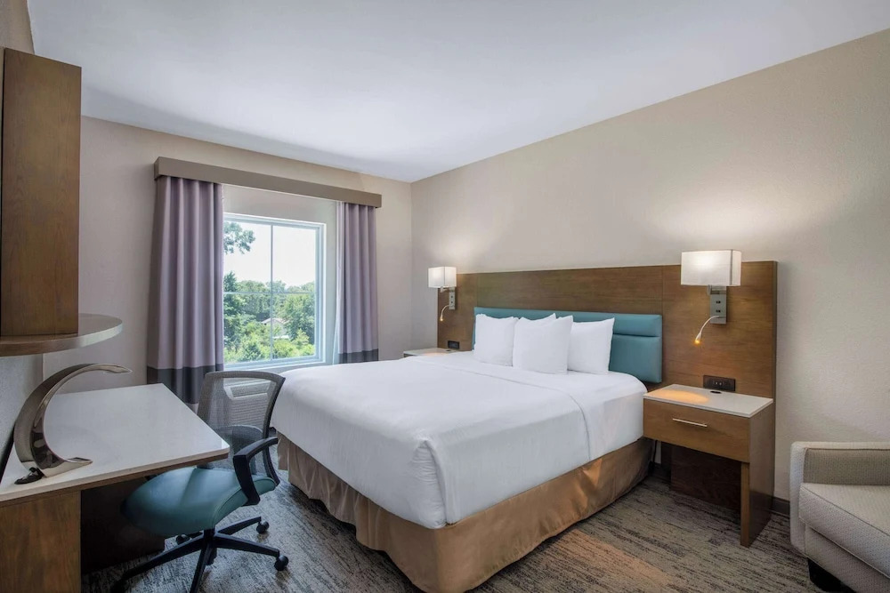 Mainstay Suites