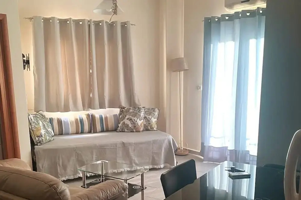 Arethousa Urban View - Chalkida s Cozy Nest