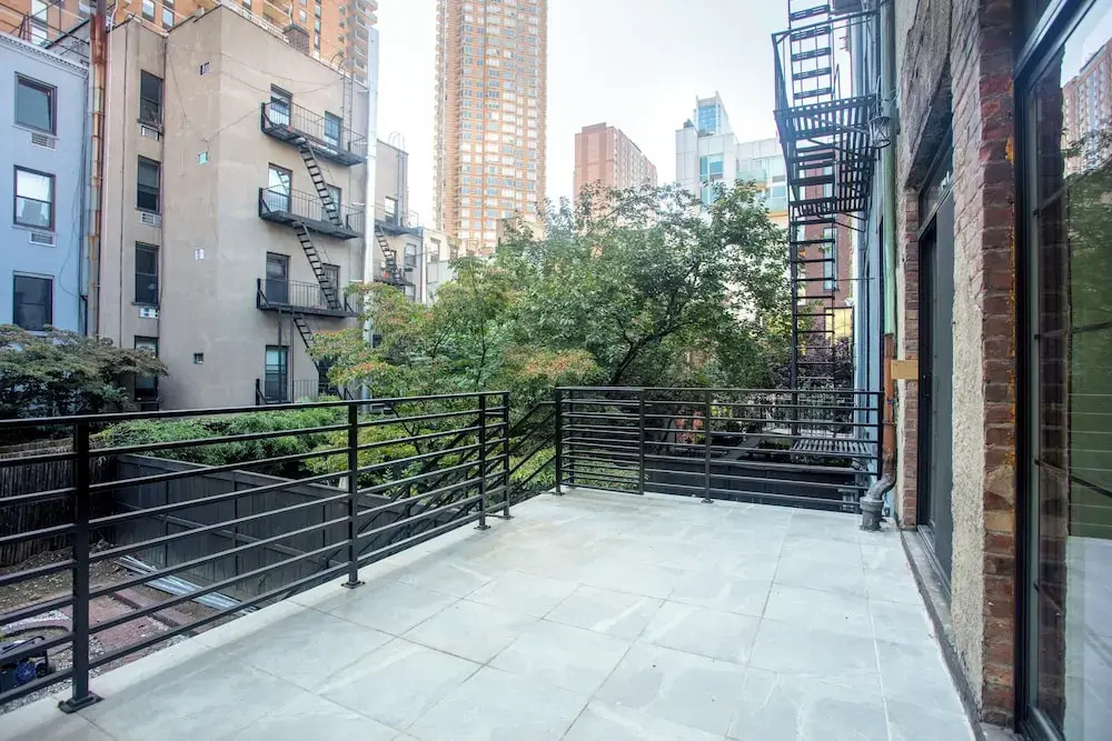 Little manhattan 5 min walk to Times Square Private bathroom World cup 2026 ready