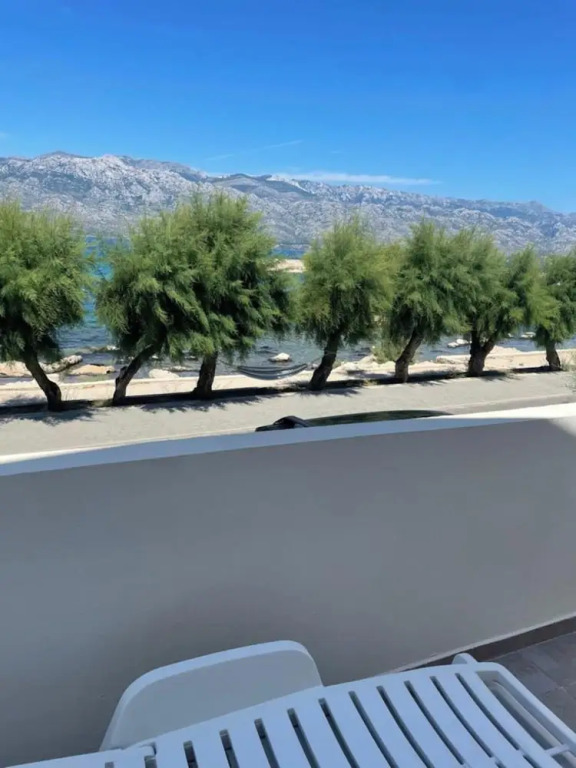 Beachfront House Marlot
