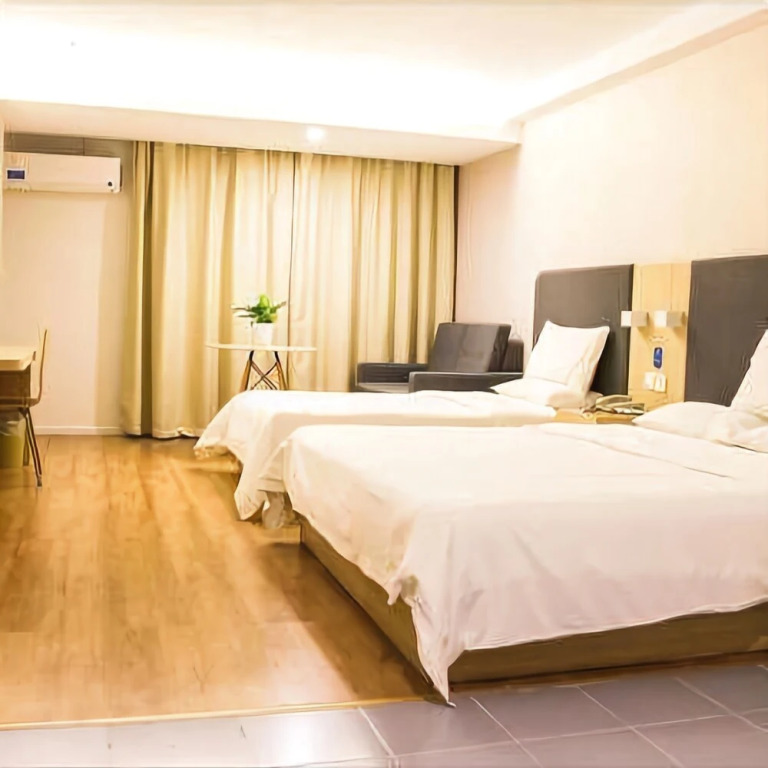 Ruiyun Hotel (Guangzhou Huadu Shiling Leather City)