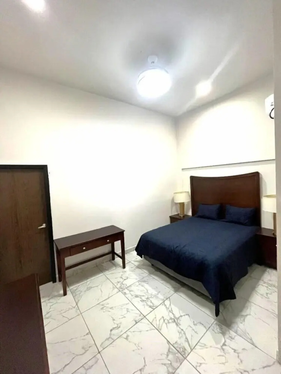 La frontera suites motel