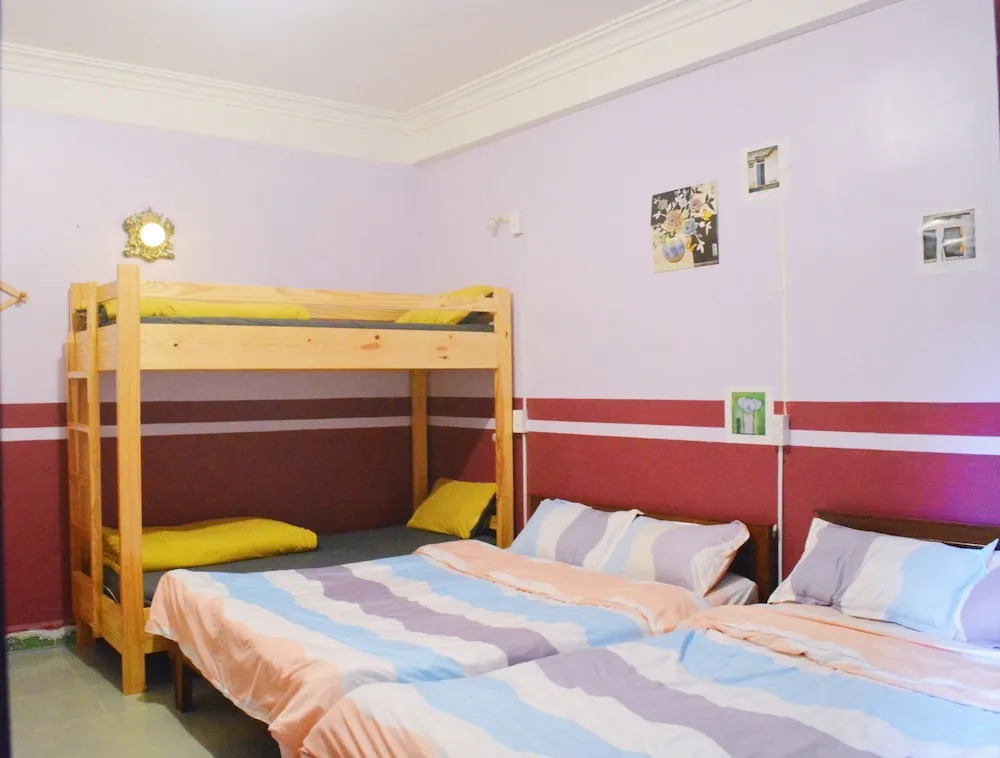 Dora Hostel