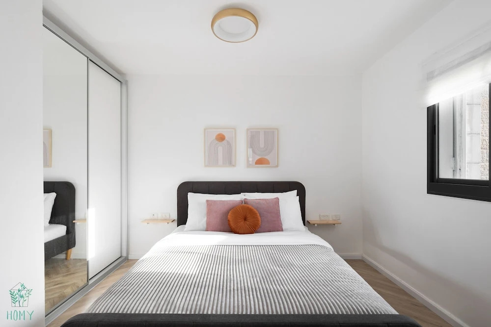 ALMA City Center Classical Apartments by HOMY