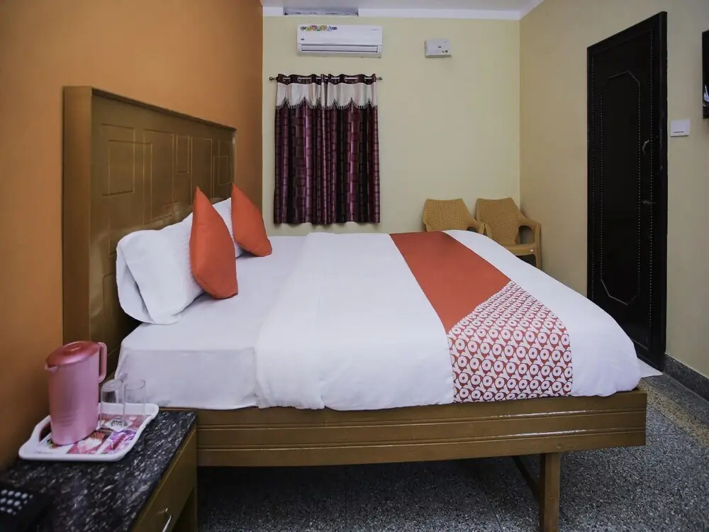 Sri Subbiah Inn By OYO Rooms