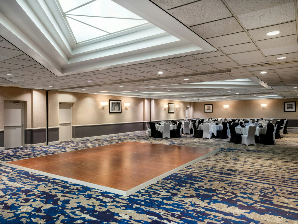 Embassy Suites Baltimore - North/Hunt Valley