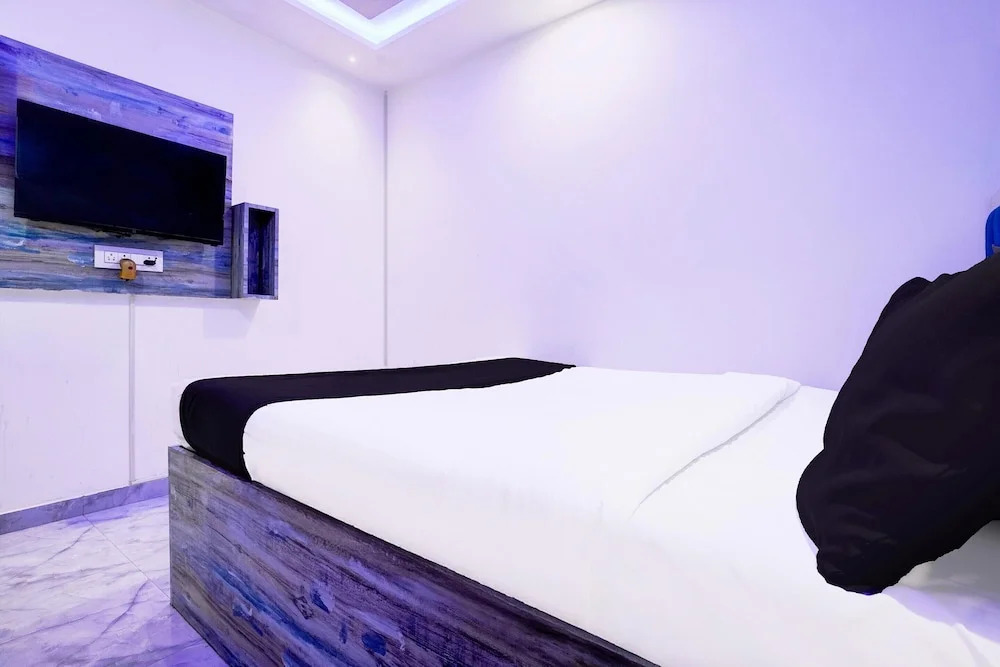 Cozy Stays at Goregaon Near Film City Mumbai