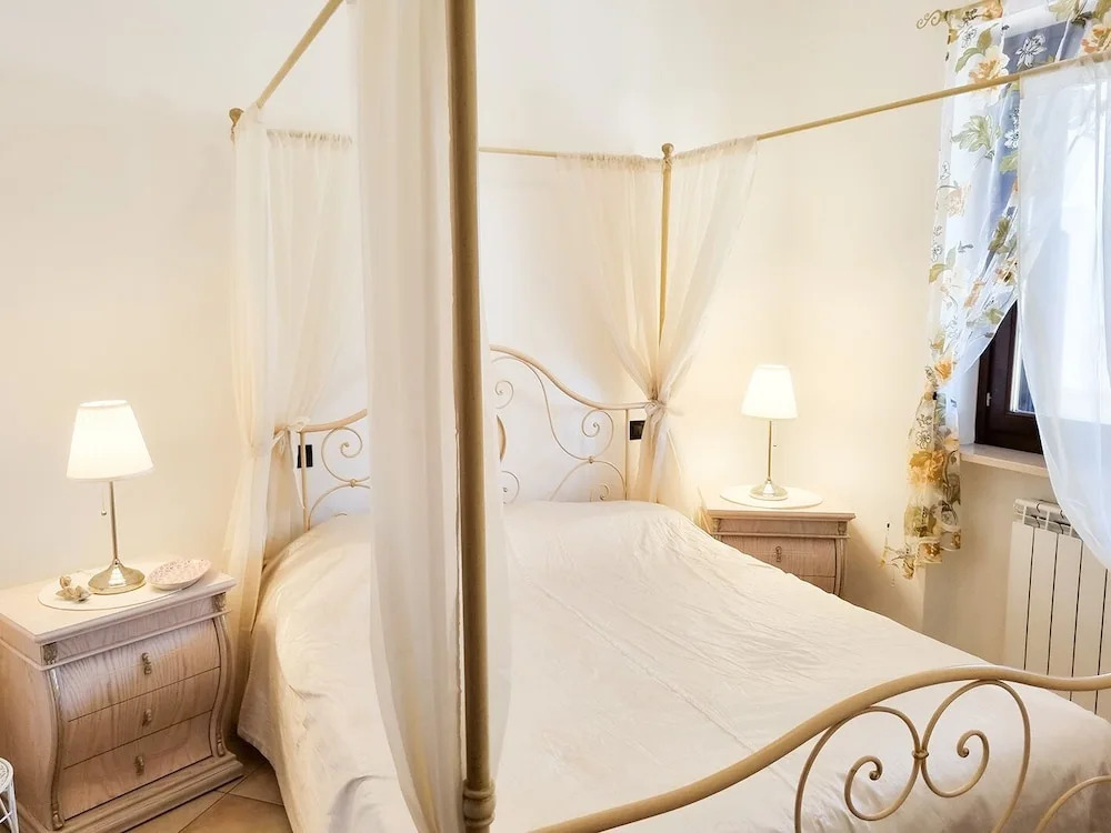 2-bed Apartment in Abruzzo, Italy 15 Minute to sea