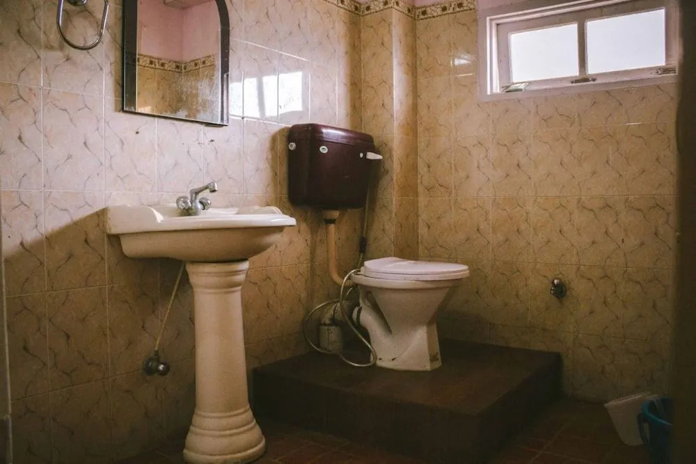 Goroomgo Hotel Himalayan Shutra Shimla