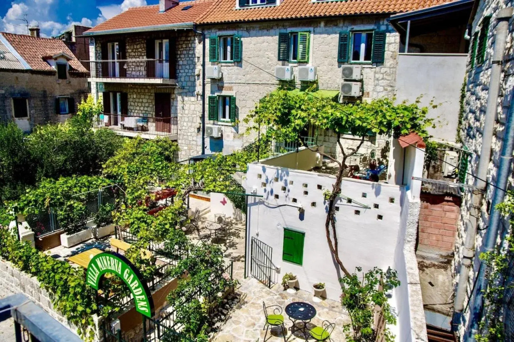 Luxury Villa Minerva Gardens