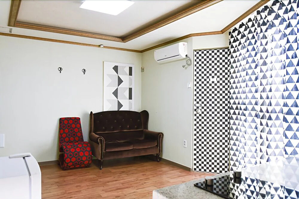 Yongin Caribbean Hue Pension