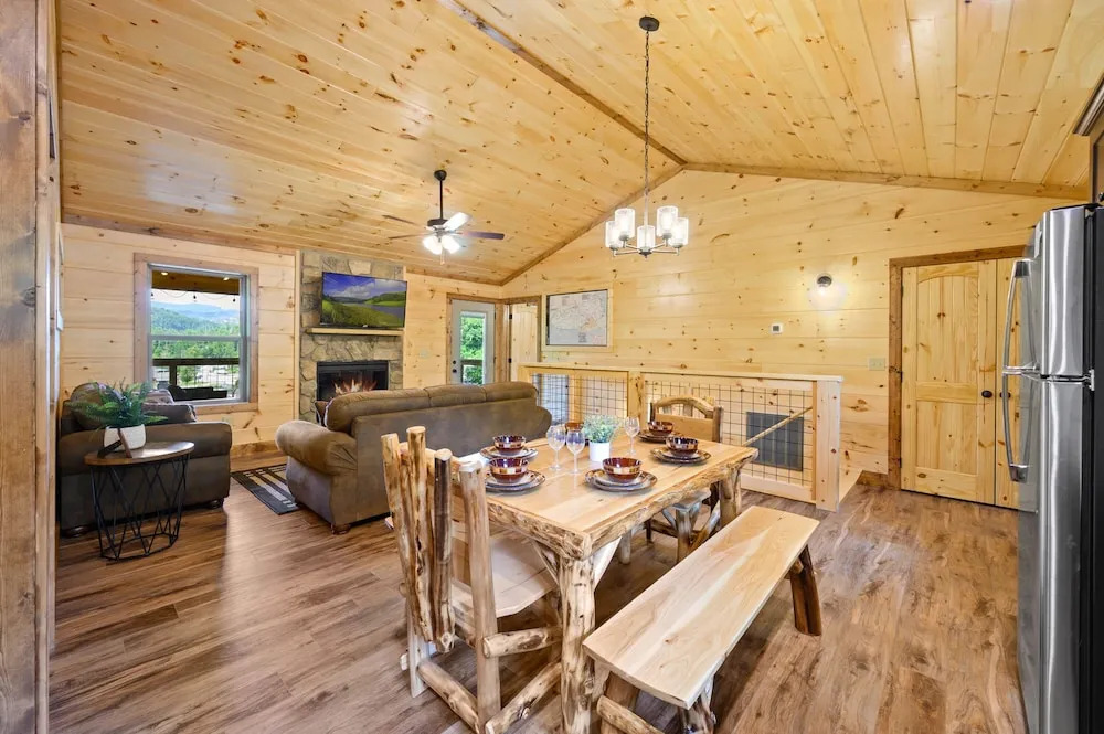 Stunning 4 4 Cabin Hot Tub Amazing Views