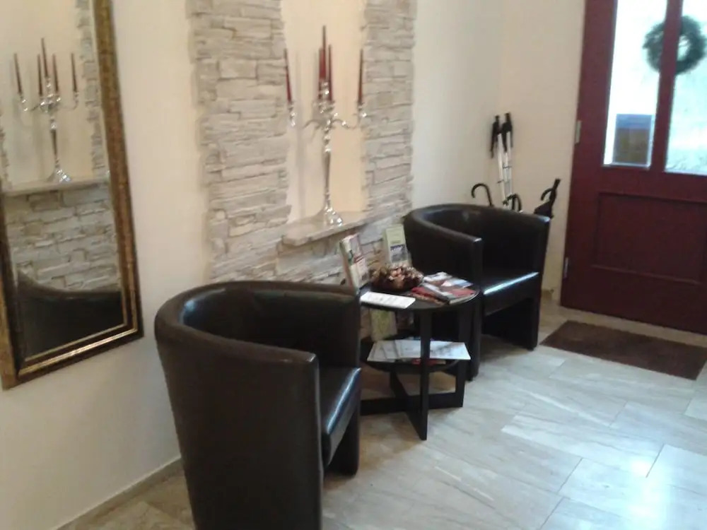 Hotel - Pension Vesta