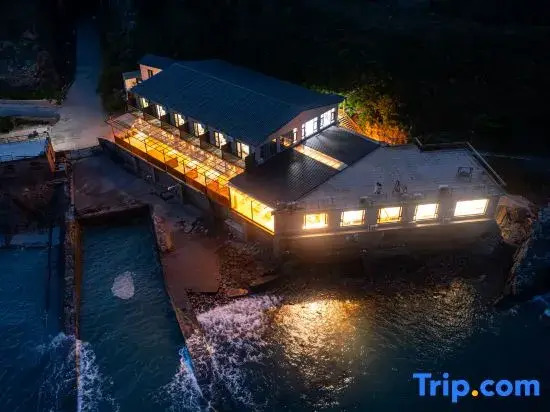 yakamoz hotel