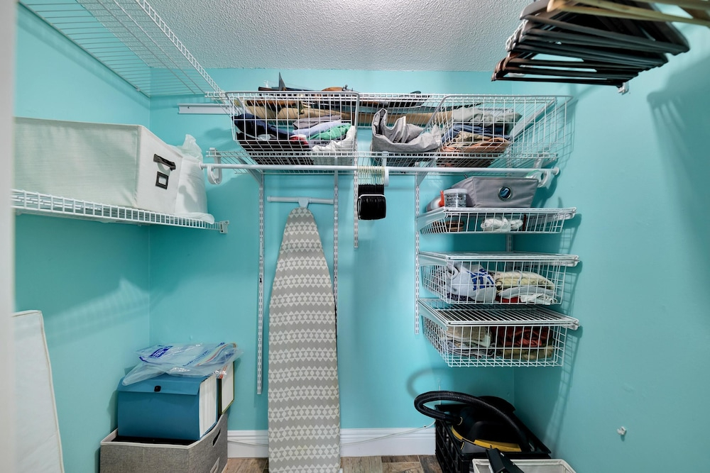 Newly Renovated 2 Beds 2 Baths Condo in St Pete Beach