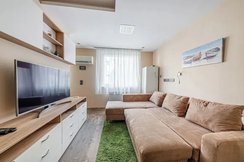 La Dolce Vita –Massage Shower Stay W/ Ac + Balcony