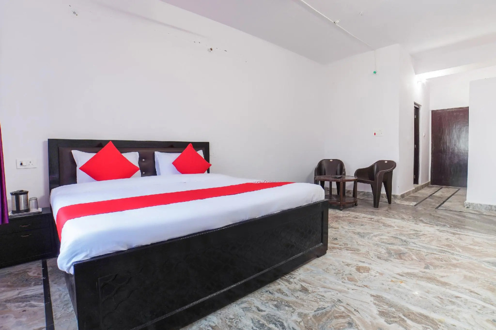 HoTEL MEHRAZ