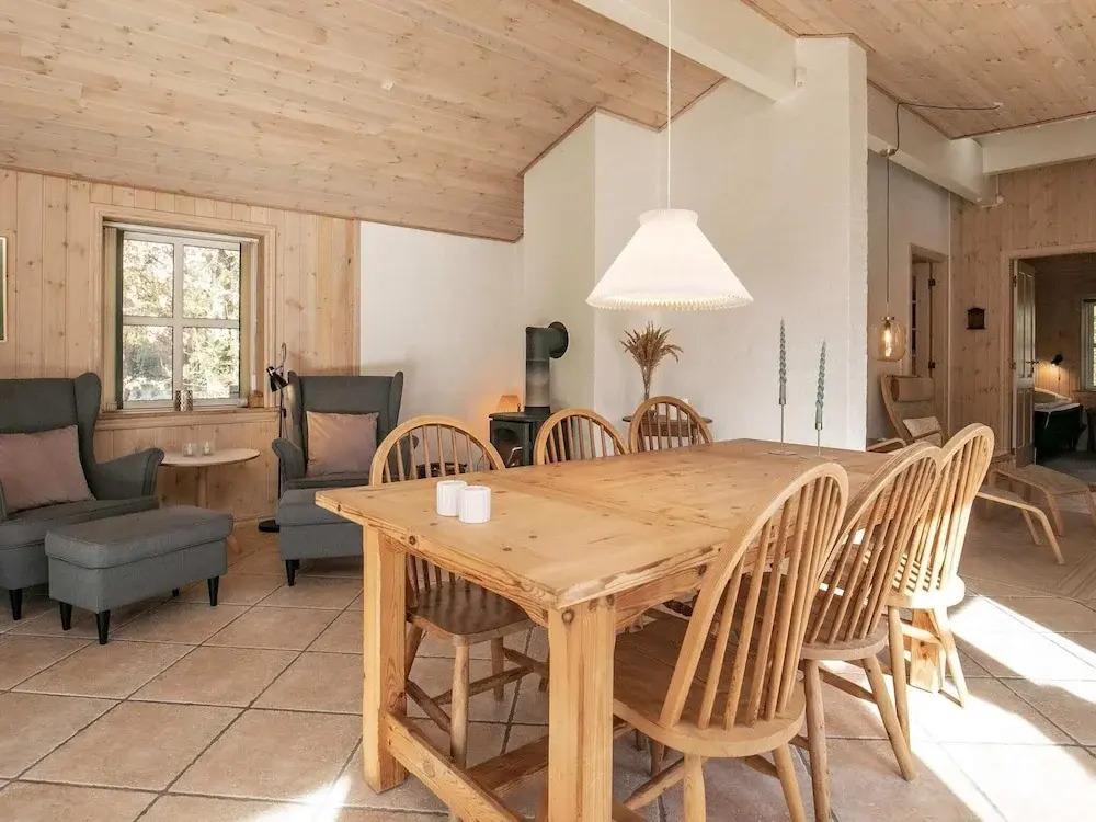 10 Person Holiday Home in Albaek