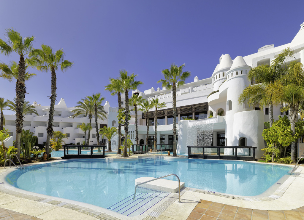Отель H10 Estepona Palace