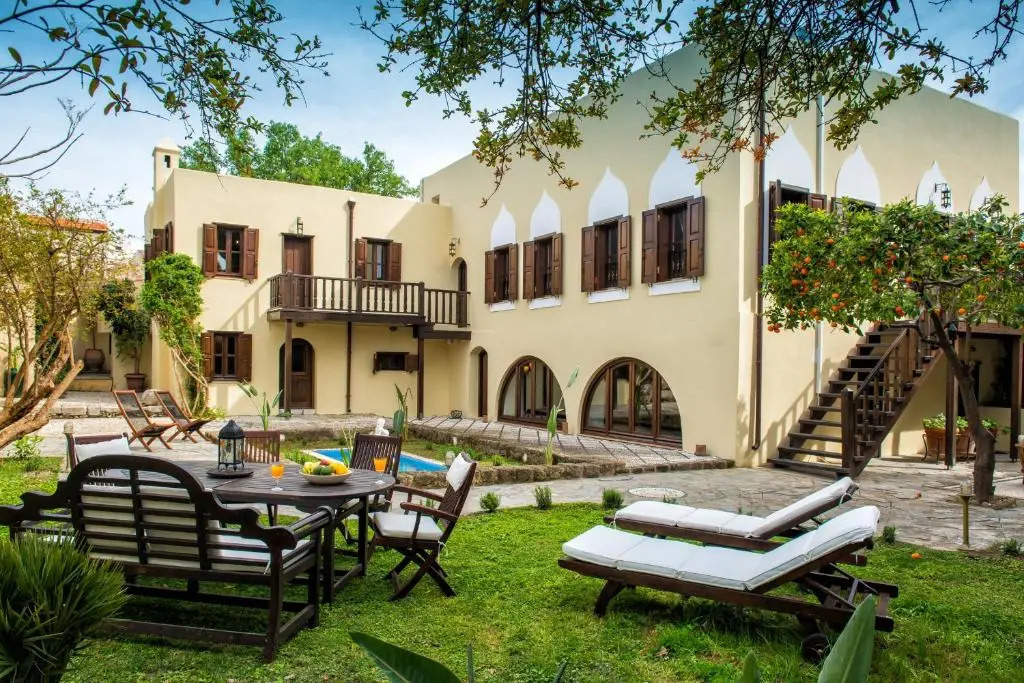 Lemuria Manor, Wine Dark Sea Villas