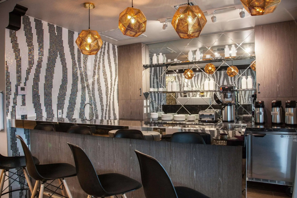 The L Hotel