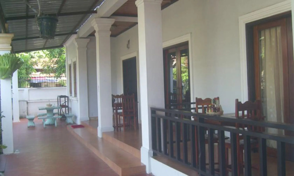 Singharat Guest House