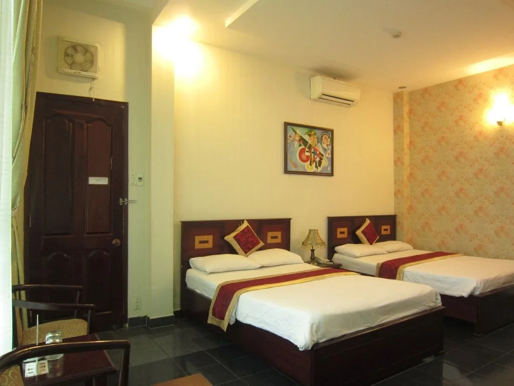 Hoang Phung Hotel - Tan Son Nhat Airport