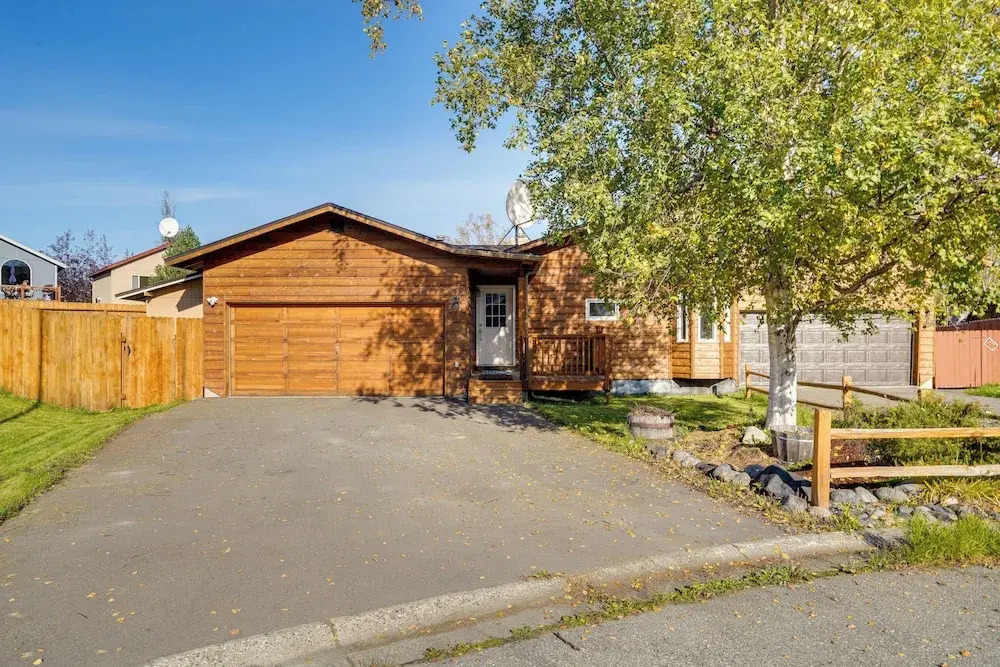 Pet-friendly Anchorage Home - 8 Mi to Downtown!