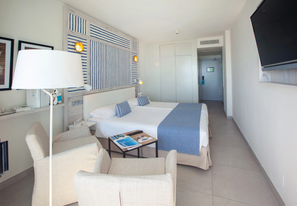 Corallium Beach by Lopesan Hotels