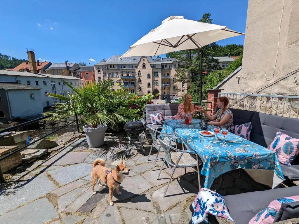 Familienwohnung für 3 mit Sauna, Pool & Terrasse - Famzi