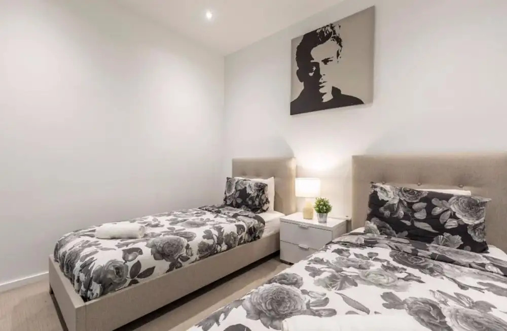 Prima Pearl Luxury 2-Bedroom Apartment