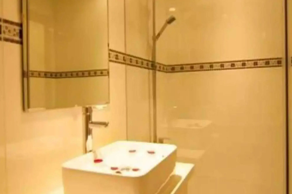 Valentine Boutique hotel - 29 Bui Vien street