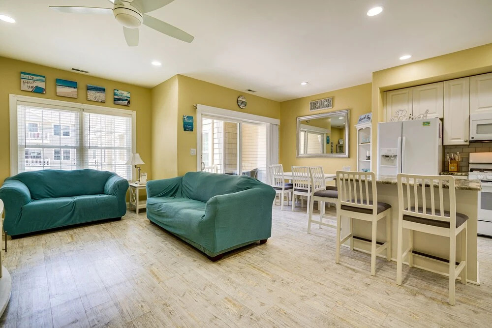 North Wildwood Townhome < 1/2 Mi to Beach!