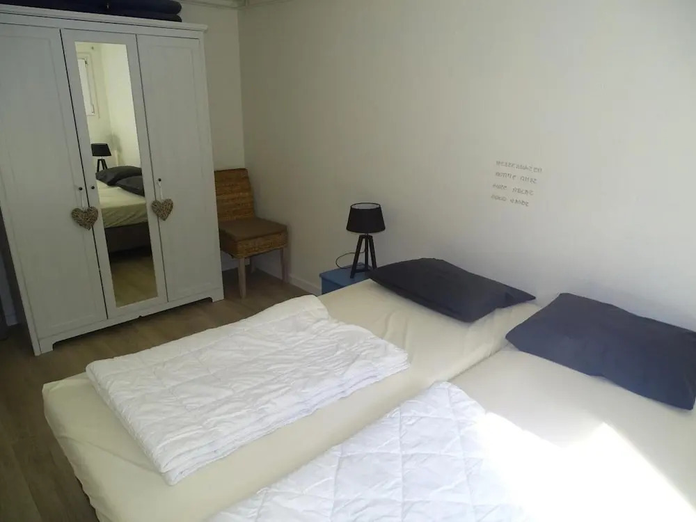 Family Stay - Near Beach