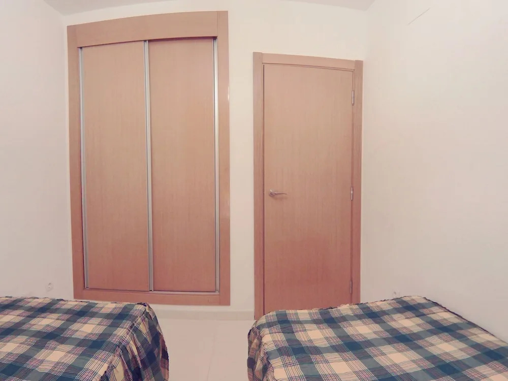 Piso De Dos Habitaciones Para Vacaciones a 2min de la Playa en Marina D'Or (CALA)