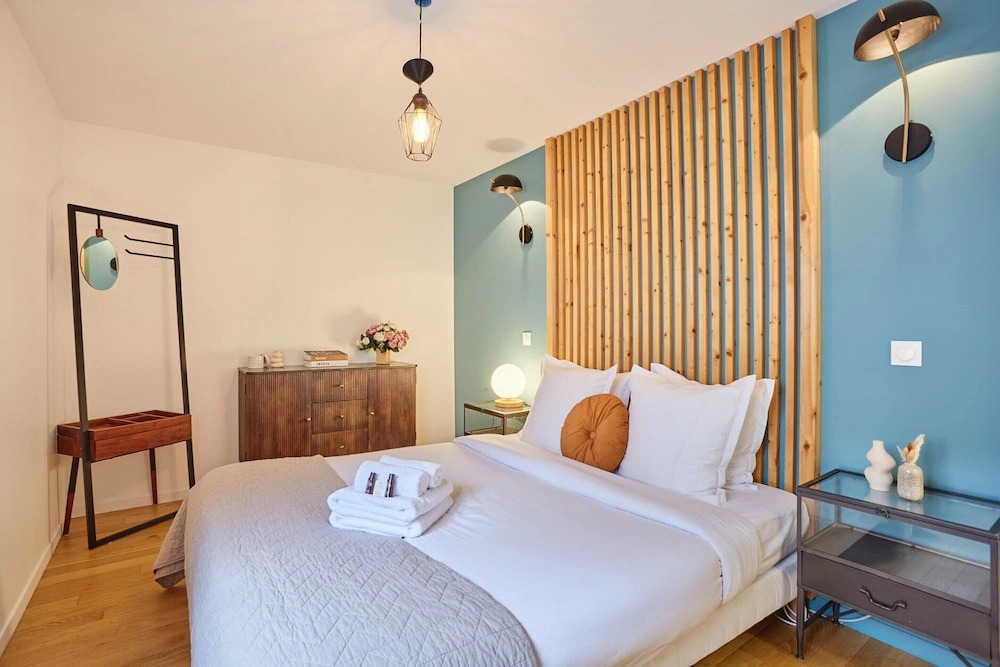 Charming Apartement Center of Paris Montmartre
