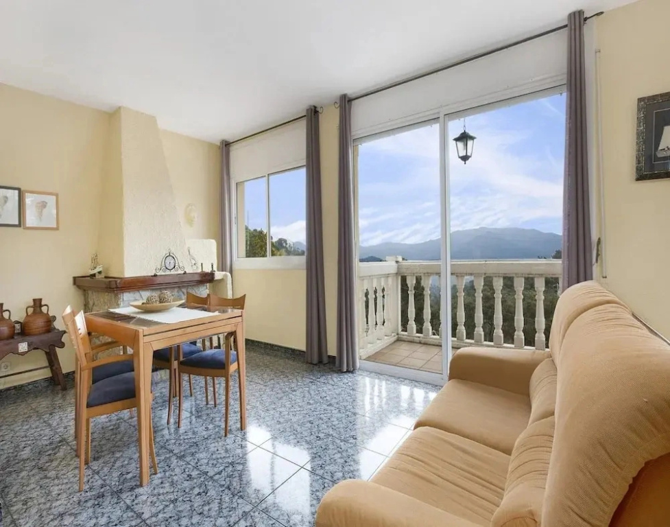 Villa in Costa Brava With Sea Views & Pool