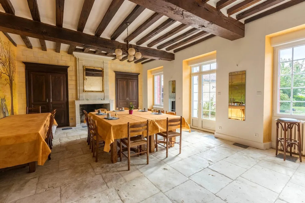 House With 4 Bedrooms in Mouterre-silly, With Pool Access, Enclosed Ga