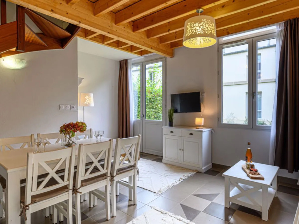 Villa Château De Kergonano- dans lOrangerie-4 by Interhome
