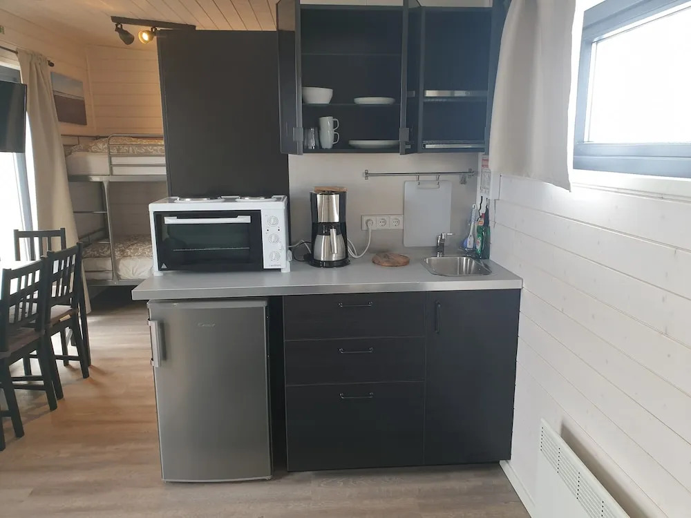 Black Beach Cottage Small
