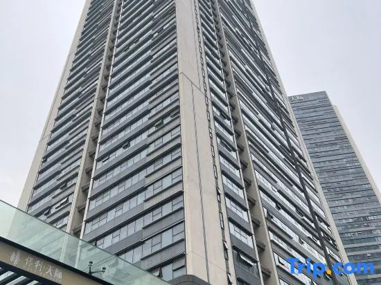 Honor First International Apartment (Poly Skyline)