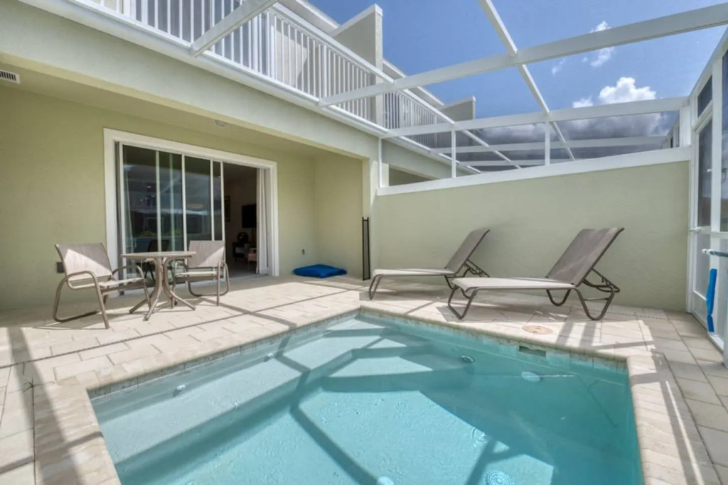 Wonderful home with private pool