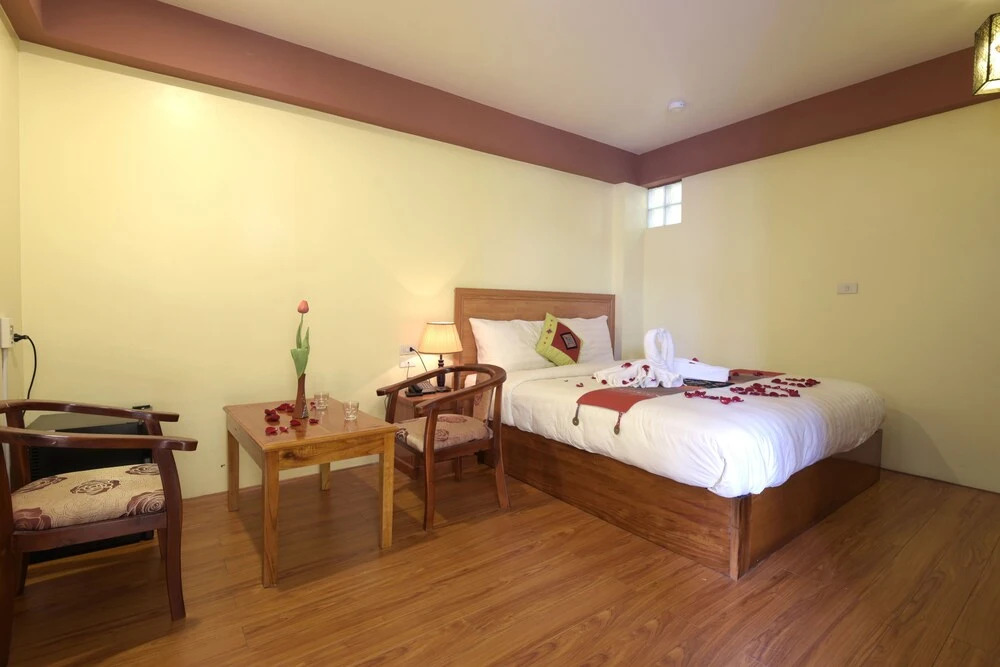 The Mountaineer Hotel