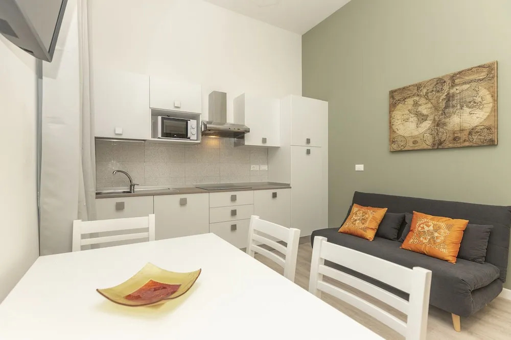 Homes in Genoa - Les Maisons de Genes