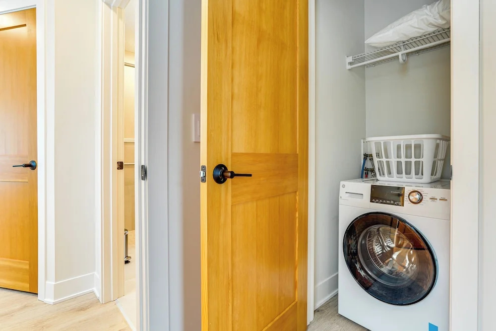 < 1/2 Mi to Downtown: Quiet Northfield Apartment