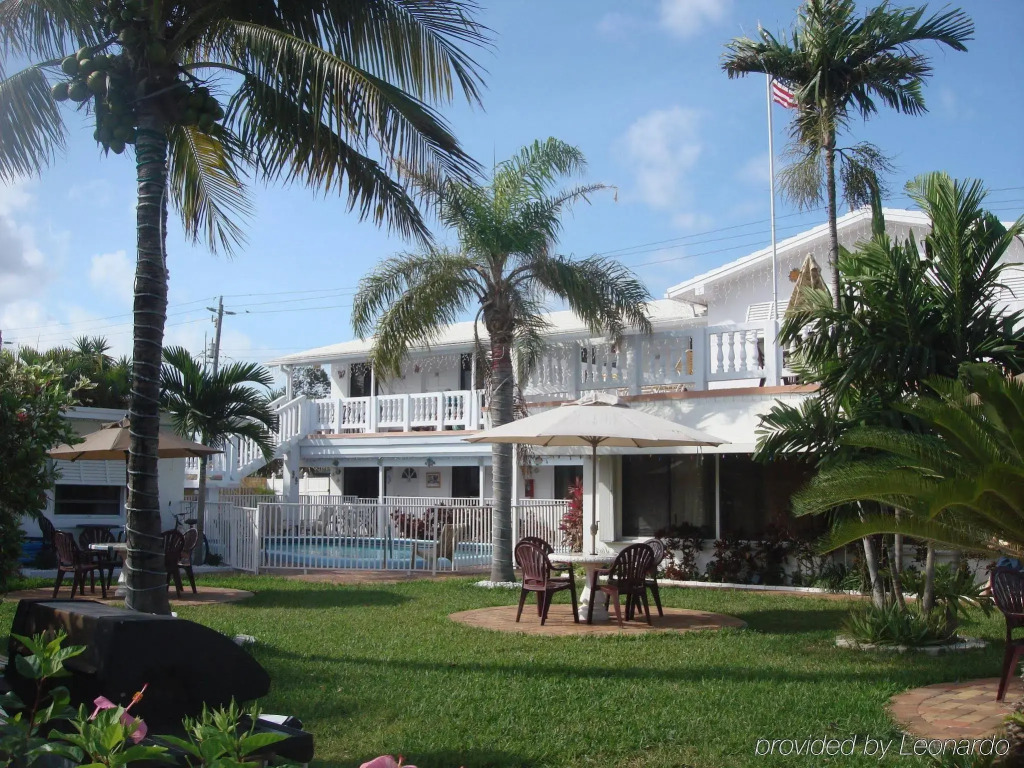 Breakaway Inn Guest House